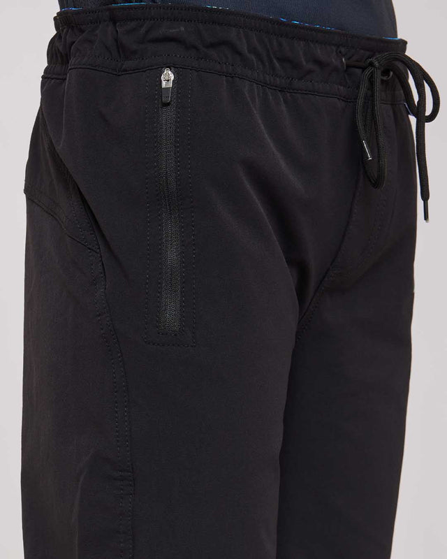 Youth Gravity Shorts | Black