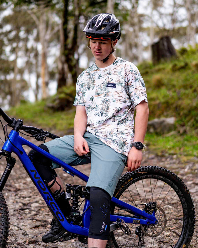 Mens Trail Shorts | Envy